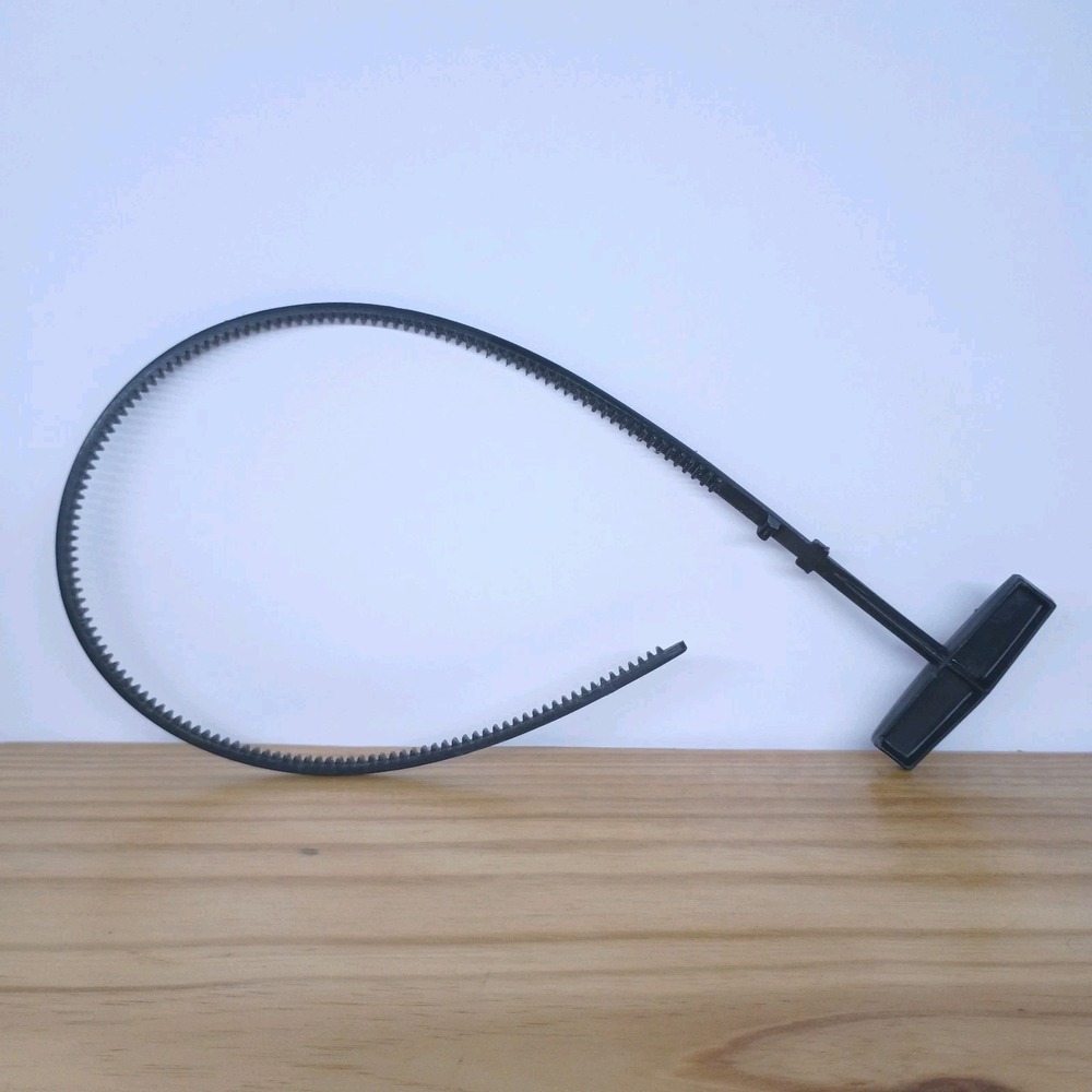 Vintage Kenner 1970s SSP Rip Cord For Toy Cars